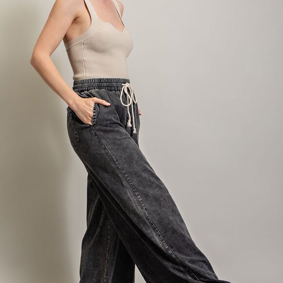 eesome Mineral Washed Wide Leg Pants -NWT - Size Medium - Picture 2 of 5